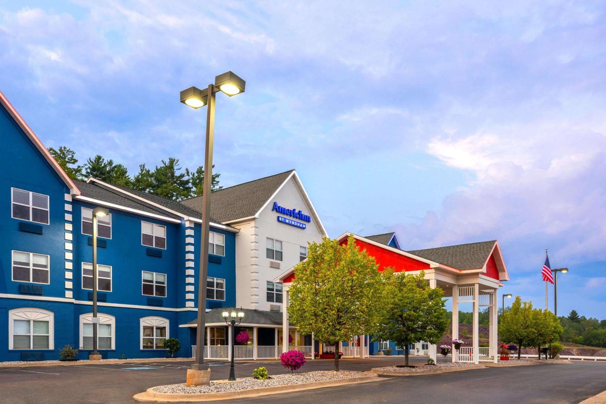 Americinn By Wyndham Iron Mountain Exterior foto